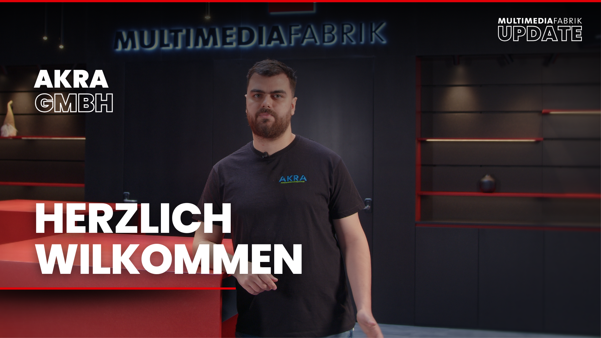 Mann in Multimediafabrik, herzlich willkommen.