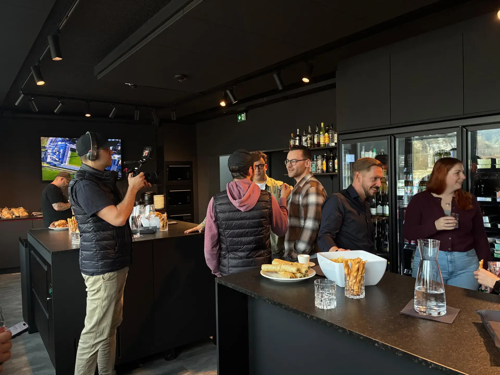 Gäste beim Networking-Abend in der MULTIMEDIAFABRIK in Koblach